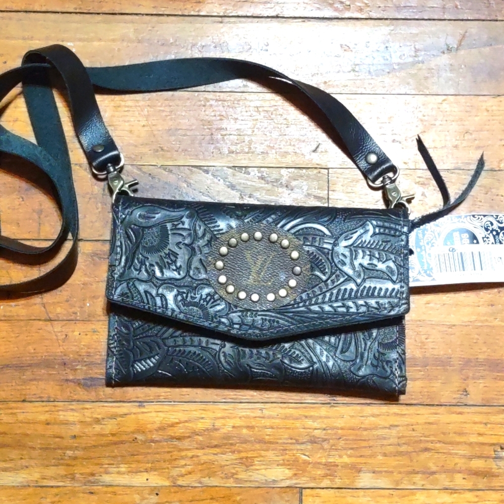 Black leather small wallet bag (LV design authentic)